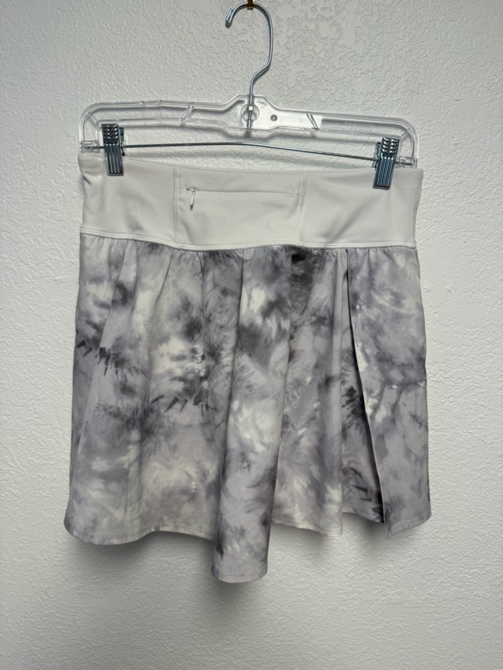 SPANX Get Moving Gray Tie Dye Athletic Skort Skirted Shorts Size M - Picture 4 of 11